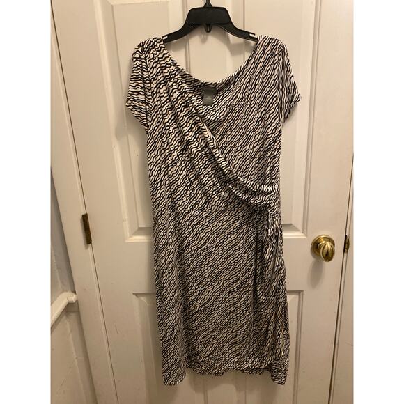 Ann Taylor Women's Size 10 Faux Wrap Black Brown White Short Sleeve Midi Dress - Picture 1 of 6